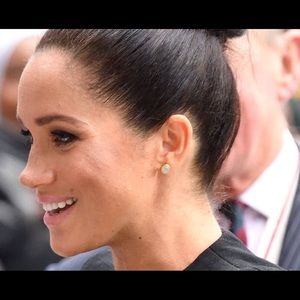 Dean Davidson Midi Knockout Studs ASO Duchess!